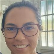 Professora de Hatha Yoga e Yogaterapia